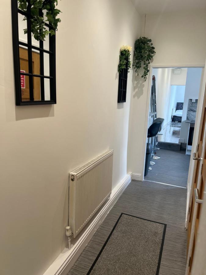 Zams Rooms Stoke-on-Trent Exterior photo